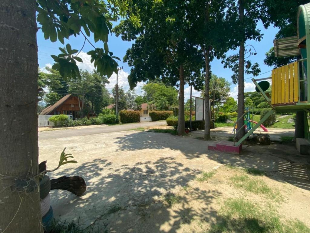 Oyo 966 Boss Khaoyai Ξενοδοχείο Ban Bung Toei Εξωτερικό φωτογραφία